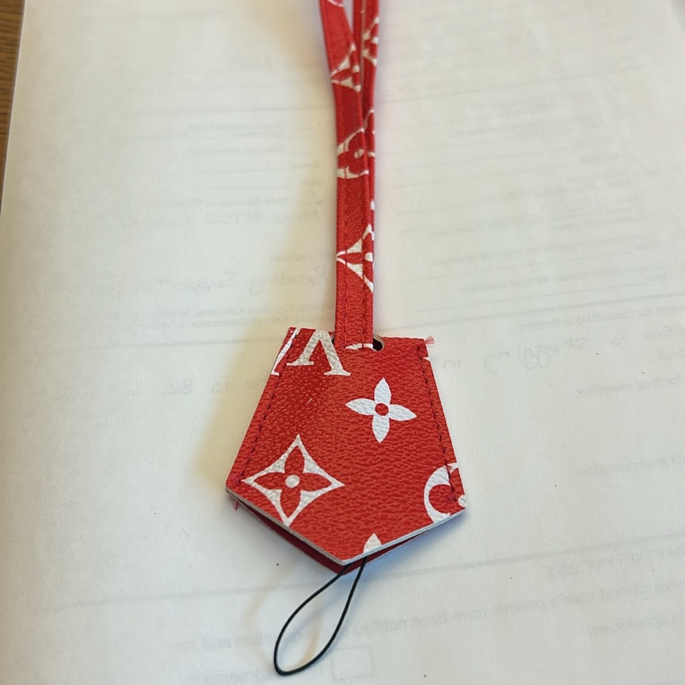 Designer neck lanyard
